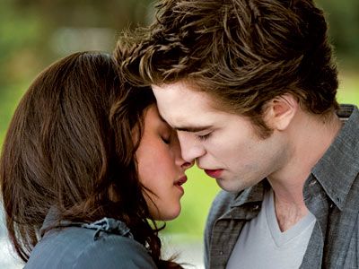 Bella with Edward 73